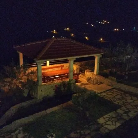 Luce Vila Omiš