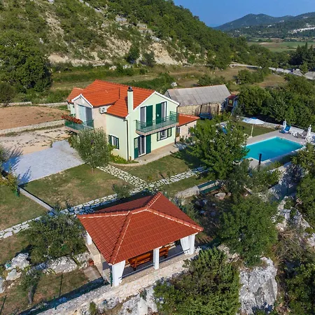 Luce Omiš