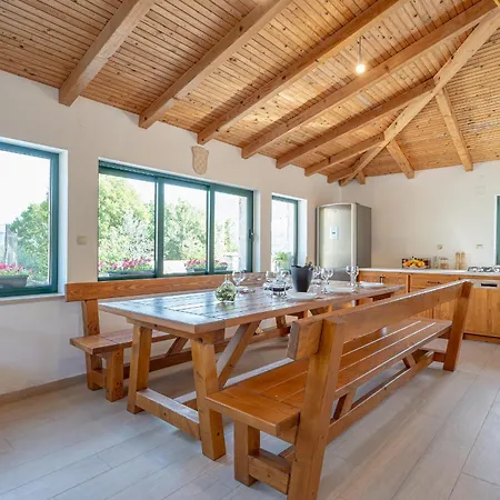 Luce Villa *